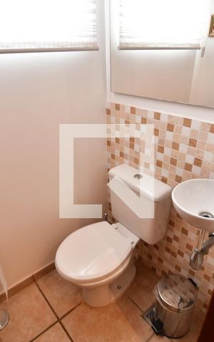 Casa à venda com 302m², 4 quartos e 4 vagasLavabo