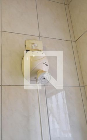 Casa à venda com 302m², 4 quartos e 4 vagasFlat - Banheiro