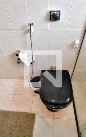 Casa à venda com 302m², 4 quartos e 4 vagasBanheiro 2