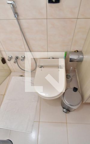 Casa à venda com 302m², 4 quartos e 4 vagasBanheiro 1