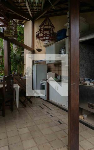Casa de condomínio à venda com 800m², 5 quartos e 6 vagas Casa de condomínio à venda com 800m², 5 quartos e 6 vagasÁrea Gourmet