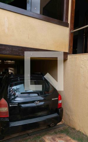 Casa de condomínio à venda com 800m², 5 quartos e 6 vagas Casa de condomínio à venda com 800m², 5 quartos e 6 vagasGaragem