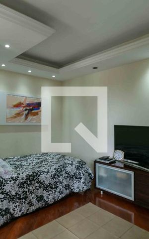 Casa de condomínio à venda com 800m², 5 quartos e 6 vagas Casa de condomínio à venda com 800m², 5 quartos e 6 vagasSuite 4