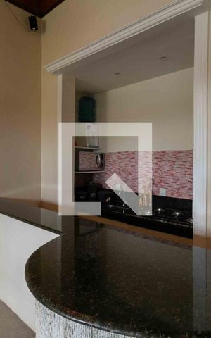 Casa de condomínio à venda com 800m², 5 quartos e 6 vagas Casa de condomínio à venda com 800m², 5 quartos e 6 vagasSala de TV 2