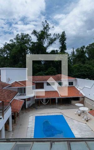 Casa de condomínio à venda com 800m², 5 quartos e 6 vagas Casa de condomínio à venda com 800m², 5 quartos e 6 vagasVista Quarto