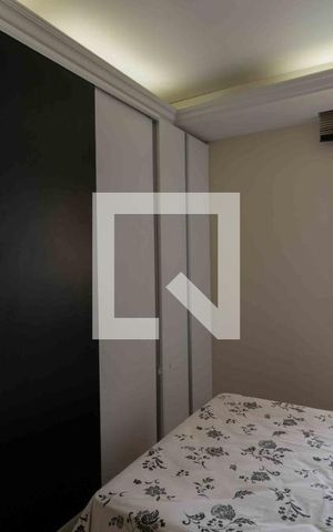 Casa de condomínio à venda com 800m², 5 quartos e 6 vagas Casa de condomínio à venda com 800m², 5 quartos e 6 vagasQuarto