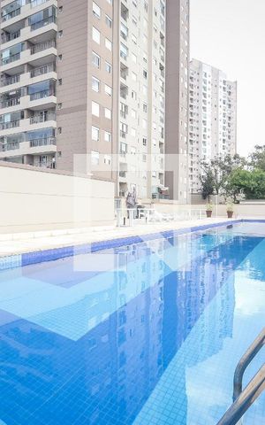 Apartamento à venda com 49m², 2 quartos e 1 vaga Apartamento à venda com 49m², 2 quartos e 1 vagaÁrea comum - Piscina