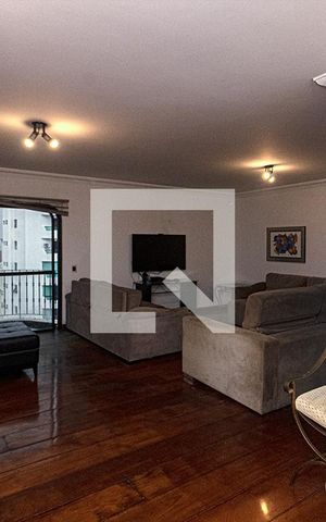 Apartamento à venda com 335m², 3 quartos e 2 vagas Apartamento à venda com 335m², 3 quartos e 2 vagasSala