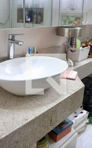 Apartamento à venda com 98m², 3 quartos e 2 vagasBanheiro da Suíte