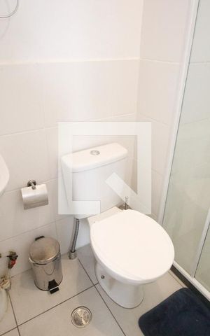 Apartamento para alugar com 37m², 2 quartos e sem vagaBanheiro