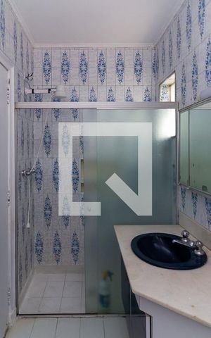 Casa à venda com 300m², 4 quartos e 2 vagas Casa à venda com 300m², 4 quartos e 2 vagasBanheiro da Suíte 1