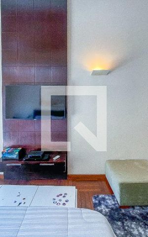 Casa à venda com 500m², 4 quartos e 3 vagas Casa à venda com 500m², 4 quartos e 3 vagasSuíte master