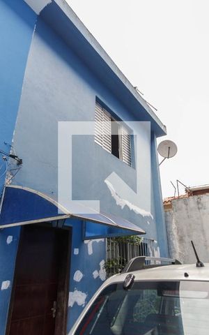 Casa à venda com 150m², 2 quartos e 1 vaga Casa à venda com 150m², 2 quartos e 1 vagaFachada da casa
