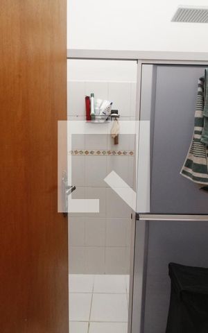 Casa para alugar com 321m², 10 quartos e 5 vagasBanheiro da Suíte 2