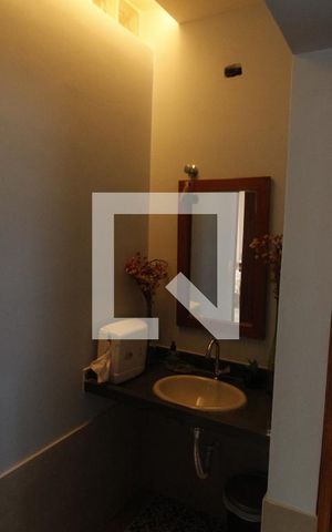 Casa para alugar com 321m², 10 quartos e 5 vagasBanheiro