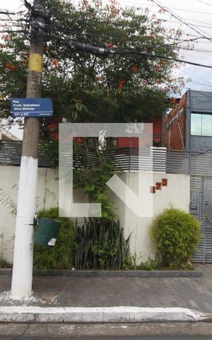 Casa para alugar com 321m², 10 quartos e 5 vagasFachada