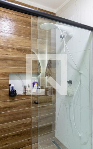 Casa à venda com 145m², 3 quartos e 2 vagas Casa à venda com 145m², 3 quartos e 2 vagasBanheiro da Suíte