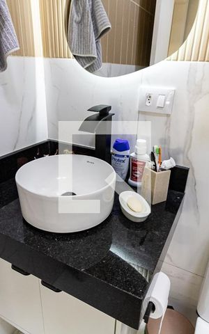Casa à venda com 145m², 3 quartos e 2 vagas Casa à venda com 145m², 3 quartos e 2 vagasBanheiro Social