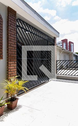 Casa à venda com 145m², 3 quartos e 2 vagas Casa à venda com 145m², 3 quartos e 2 vagasVaranda da Suíte