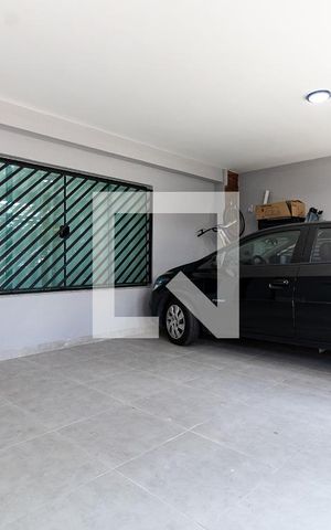 Casa à venda com 145m², 3 quartos e 2 vagas Casa à venda com 145m², 3 quartos e 2 vagasGaragem