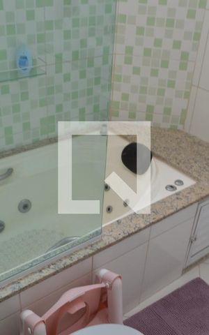 Casa de condomínio à venda com 182m², 3 quartos e 1 vagaBanheiro da Suíte 2