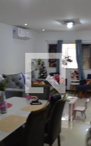 Casa de condomínio à venda com 182m², 3 quartos e 1 vagaSala