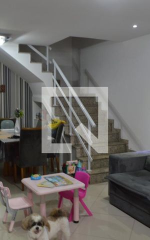 Casa de condomínio à venda com 182m², 3 quartos e 1 vagaSala 