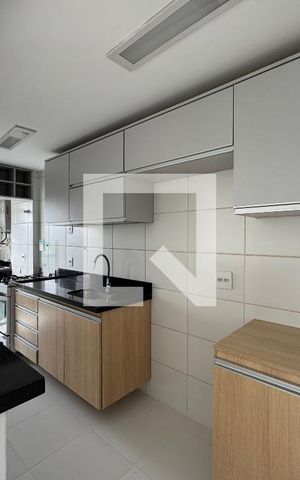 Apartamento para alugar com 84m², 3 quartos e 1 vaga Apartamento para alugar com 84m², 3 quartos e 1 vagaCozinha e Área de Serviço