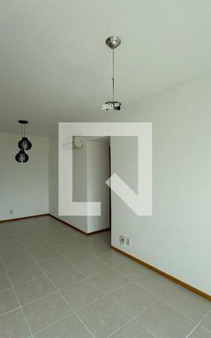 Apartamento para alugar com 84m², 3 quartos e 1 vaga Apartamento para alugar com 84m², 3 quartos e 1 vagaSala