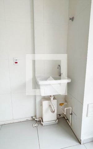 Apartamento para alugar com 40m², 2 quartos e sem vaga Apartamento para alugar com 40m², 2 quartos e sem vagaÁrea de Serviço