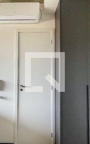 Studio para alugar com 32m², 1 quarto e sem vaga Studio para alugar com 32m², 1 quarto e sem vagaStudio
