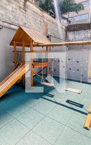 Studio para alugar com 32m², 1 quarto e sem vaga Studio para alugar com 32m², 1 quarto e sem vagaÁrea comum - Playground