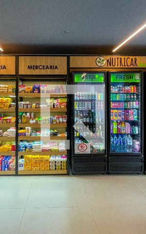 Studio para alugar com 32m², 1 quarto e sem vaga Studio para alugar com 32m², 1 quarto e sem vagaMercado