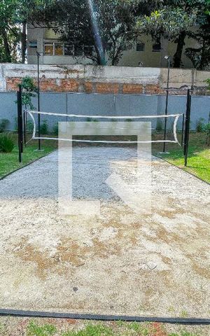 Studio para alugar com 32m², 1 quarto e sem vaga Studio para alugar com 32m², 1 quarto e sem vagaQuadra