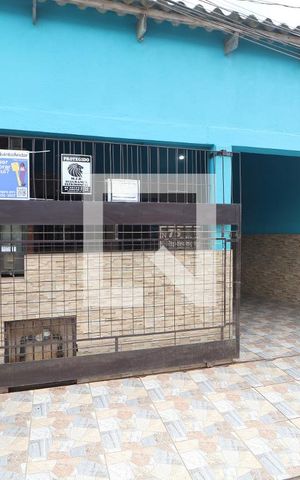 Casa à venda com 80m², 2 quartos e 2 vagasFachada