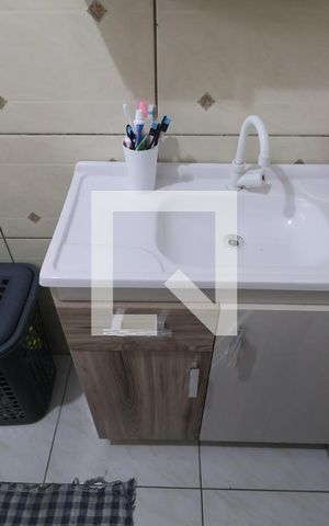 Casa à venda com 80m², 2 quartos e 2 vagasBanheiro
