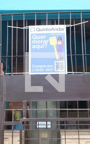 Casa à venda com 80m², 2 quartos e 2 vagasPlaca