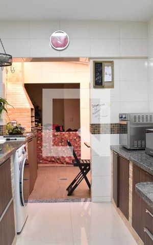 Apartamento à venda com 100m², 2 quartos e 1 vagaCozinha