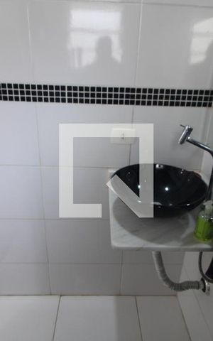 Casa à venda com 130m², 5 quartos e 2 vagasBanheiro