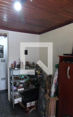Casa à venda com 130m², 5 quartos e 2 vagasQuarto 3