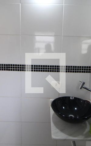 Casa à venda com 130m², 5 quartos e 2 vagasBanheiro