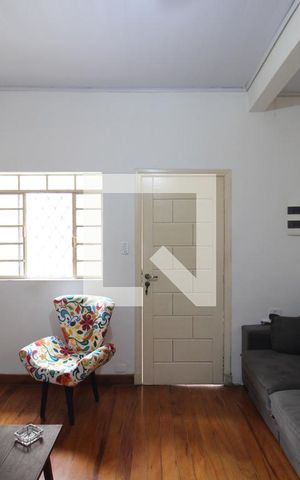 Casa à venda com 130m², 5 quartos e 2 vagasSala