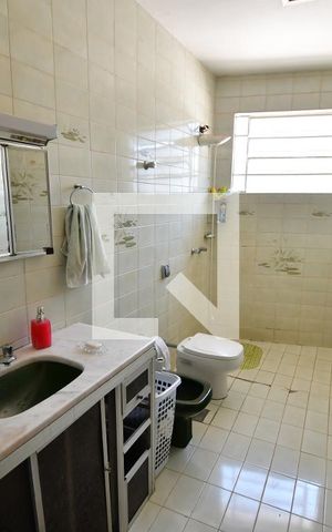 Casa para alugar com 150m², 3 quartos e 1 vagaBanheiro 2