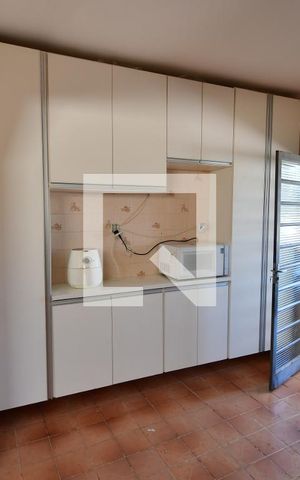 Casa para alugar com 150m², 3 quartos e 1 vagaCozinha - Armários