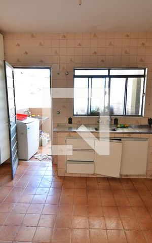 Casa para alugar com 150m², 3 quartos e 1 vagaCozinha