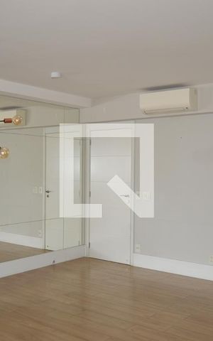 Apartamento à venda com 155m², 2 quartos e 2 vagasSala