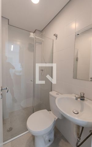 Apartamento à venda com 108m², 3 quartos e 1 vaga Apartamento à venda com 108m², 3 quartos e 1 vagaBanheiro de serviço