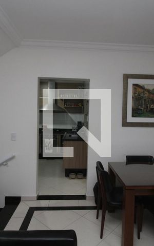 Casa de condomínio à venda com 120m², 3 quartos e 2 vagasSala de TV
