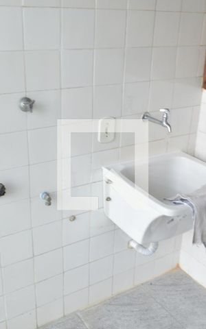 Apartamento para alugar com 75m², 2 quartos e 1 vagaÁrea de Serviço