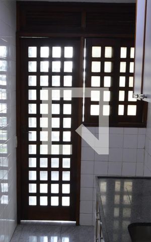 Apartamento para alugar com 75m², 2 quartos e 1 vagaÁrea de Serviço
